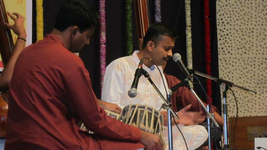 Performance at S.M.Joshi auditorium, Pune. Tabla: Shruteendra