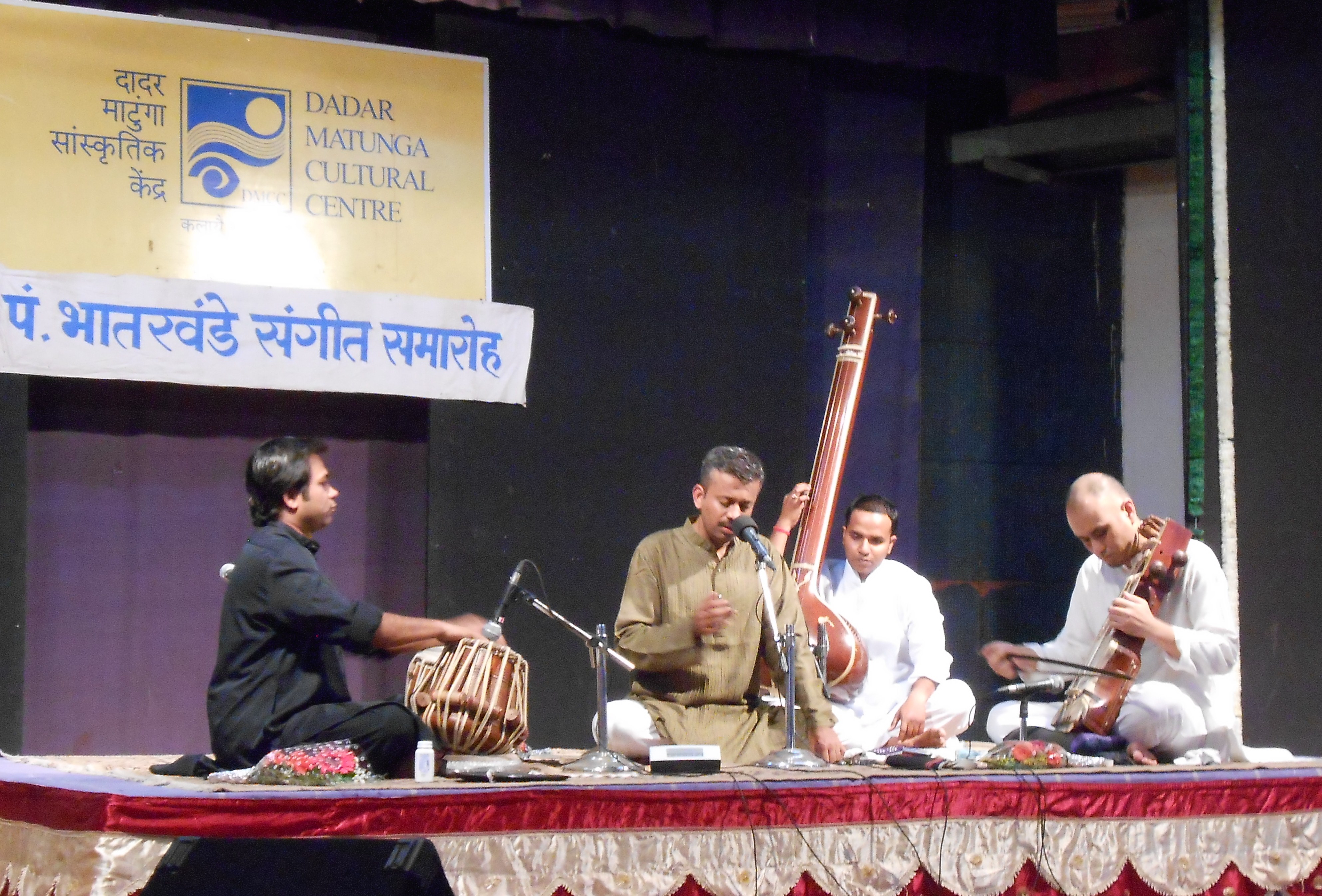 Mukul performing at Pandit Bhatkhande Festival, Dadar Matunga Cultural Centre, Mumbai Jan 18th, 2015 Tabla: Swapnil Bhise, Sarangi: Yuji Nakagawa