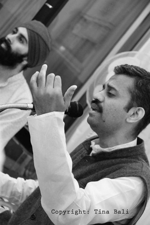 Mukul in concert at Leicester, UK, 2013. Tabla accompaniment by Upneet Singh